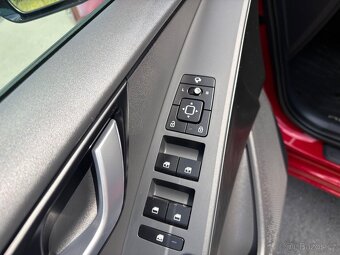 Kia Niro Hybrid 1.6 GDi HEV Záruka 10/2029 1.maj CZ - 11