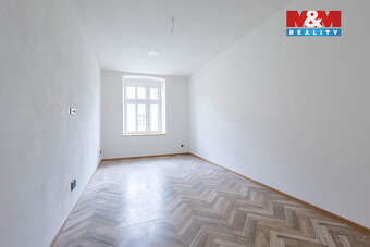 Pronájem bytu 4+1 v Zákupech, ul. Borská - 11