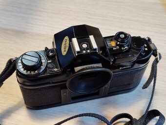 Canon A-1 + FD 28mm + příslušenství - 11