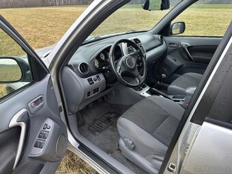 TOYOTA Rav4 2.0 D4D 4x4 plně funkční - 11