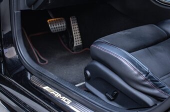 Mercedes-Benz C trieda Sedan C43 AMG Performance - 11