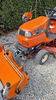 Zahradni traktor Kubota G21 Diesel/Hyh.Smeták+Sypač/ - 11