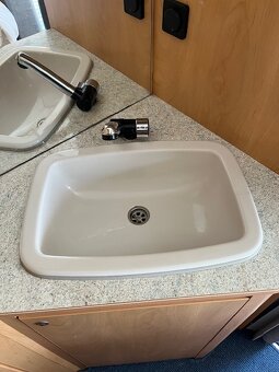 Burstner pro 7 osob - 11