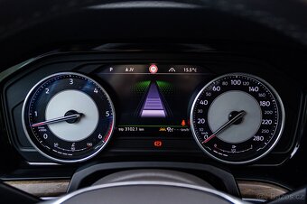 Volkswagen Touareg 3.0 TDI / TOP STAV / Night VIsion / Masáž - 11