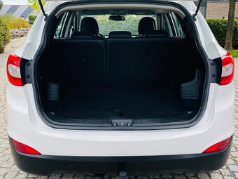 Hyundai ix35 2.0CRDi 4x4 FACELIFT VYHŘEV SERVISKA TAŽNÉ - 11