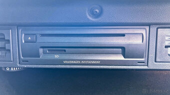 Vůz na náhradní díly VW Golf 7 kombi 2016 CRLB PGS LC9X - 11