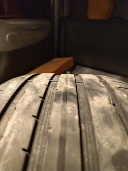 Pneu Dunlop 225/40 R18 - 11