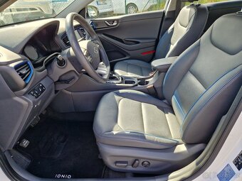 Hyundai IONIQ 1.6 HEV first edition  rok 2017 1.majitel - 11