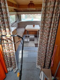 Knaus Brillant - karavan na pevné stání - 11