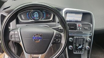 Volvo XC60 R-Design D5/2,4L - 11