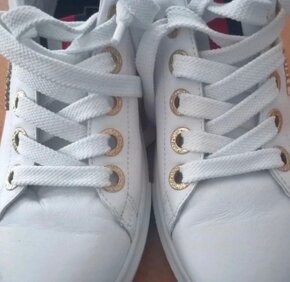 Kožené tenisky Tommy Hilfiger - 11