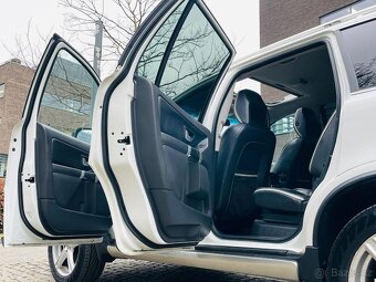 Volvo XC90 2.4 D5 147KW AUTOMAT R-DESIGN SERVISKA - 11