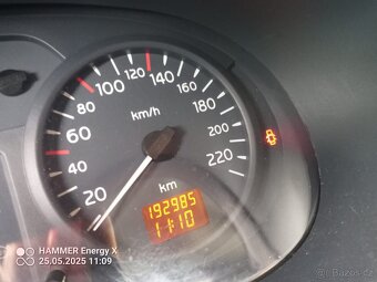 Renault Clio 1.5 DCI - 11