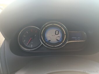Renault Fluence - 11