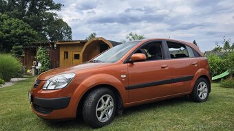 Kia Rio - 11