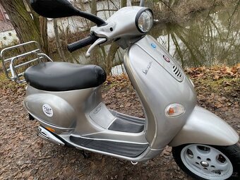 Vespa ET4 150 - 11