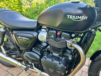 Triumph Street Twin 900 ABS - 11