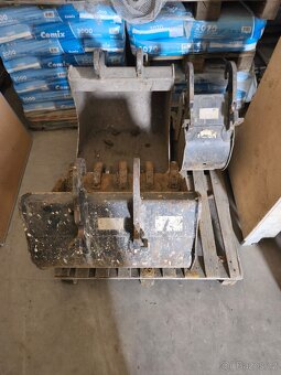 Pásové otočne rypadlo CAT 303.5E 2020 - 11