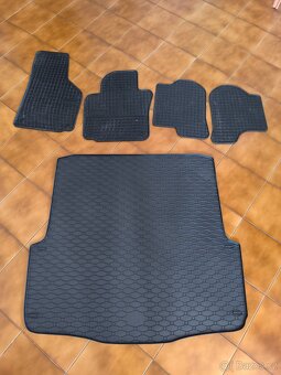Gumové koberce škoda Octavia combi ll - 11