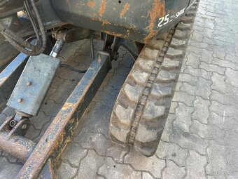 Hyundai Robex 25Z - 11