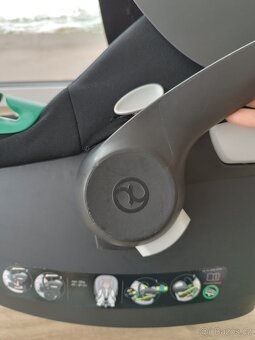 Vajíčko Cybex ATON B2 I-SIZE Volcano Black + Cybex BaseOne - 11