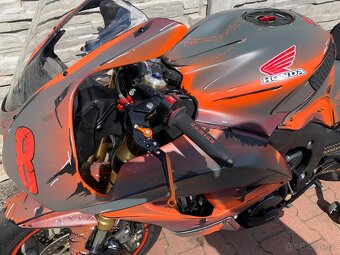 HONDA CBR 600RR - 11