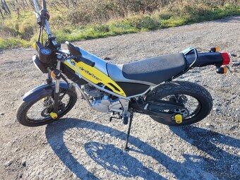Yamaha XG 250 Tricker doklady - 11