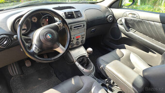 Prodám Alfu Romeo GT 1.9 JTD, 110kW, Nafta - 11