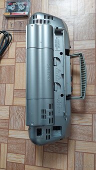 Rádio kazetak SONY - 11