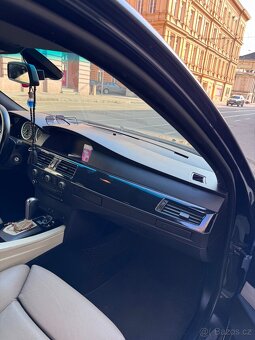 BMW e60 2005 530d - 11