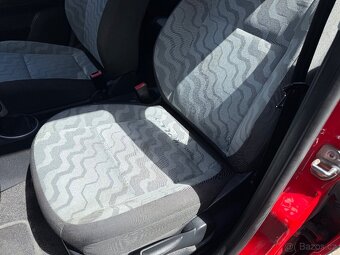ŠKODA FABIA II 2008 1.4i 16v AMBIENTE - 11