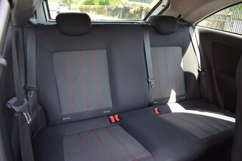 Opel Corsa D 1.4 16V 74kW, Color Edition, KLIMA, rok 2010 - 11