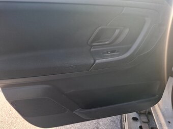 Skoda Roomster 1.6 TDI  66kw r.v.2011 - 11