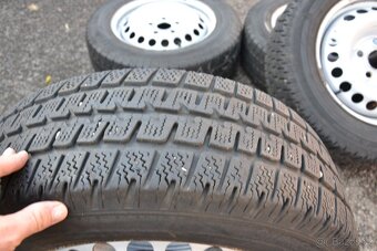 VW T5,T6 (6.1) - Sada pěkných zimních kol 205/65R16C zánovní - 11