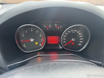 Ford Mondeo 1.6 benzín 88 kW nová STK super stav - 11