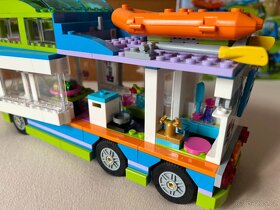 LEGO Friends 41339 Mia a její karavan - 11
