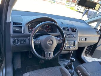 VW Touran 1.6 TDi 77kw manuál - 11