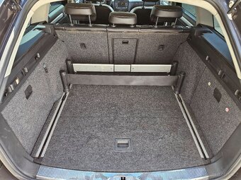 Škoda Superb II Combi 2.0 TDI 125 kW Elegance - 11