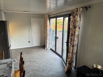 Obytný kontejner 12x3m - 11