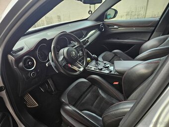 Alfa romeo stelvio quadrifoglio - 11