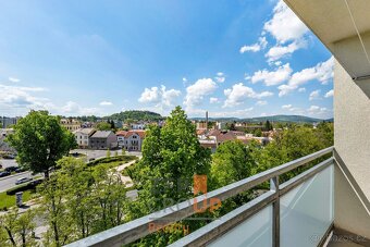 Prodej bytu 3+1 o rozloze 83 m2 s lodžií, balkonem a zahrádk - 11