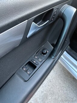 Volkswagen VW Passat B7 Combi 2.0 TDI 100kw Comfortline,NAVI - 11