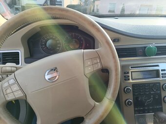 Volvo V70 - 11