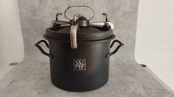 Velmi starý tlakový hrnec tzv.tlakáč D.R.G.M - 5,45kg - 11