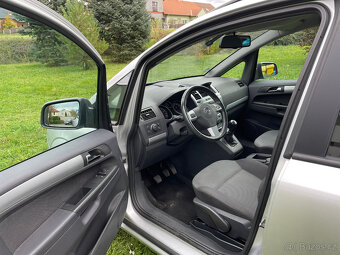 Opel Zafira B, 1.6, 85kw, benzin, 7 míst, serviska - 11