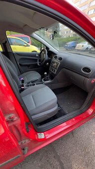 Ford Focus 1.6 Combi - 11