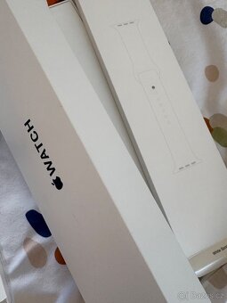 Apple Watch SE 2 44mm, Silver Aluminum - 11