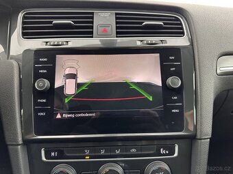 Volkswagen e Golf - 11
