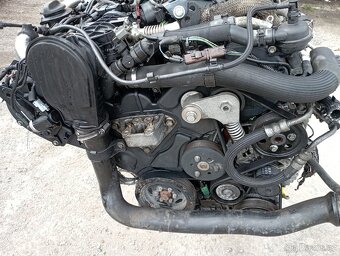 CITROEN C6 2,7HDI UHZ MOTOR s PŘEVODOVKOU 20GG07 - 11