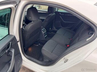 ŠKODA OCTAVIA 1.6 TDI 85 KW STYLE PLUS NAVIGACE-KESSY-LED - - 11